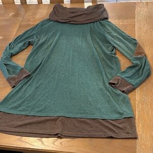 Elegant Green and Brown Long Sleeve Dress
